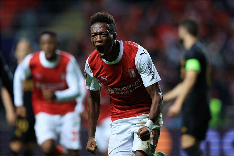 ألفارو دجالو