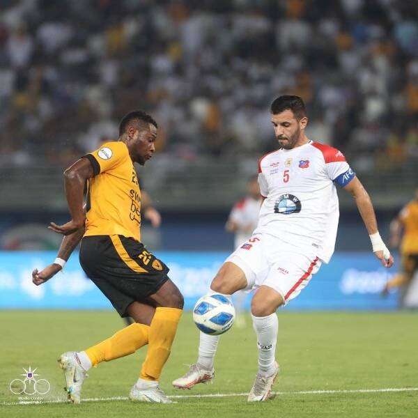 من لقاءات الدوري