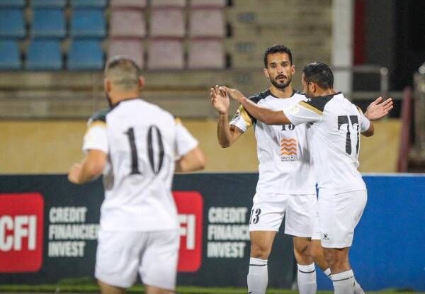 لاعبو الحسين إربد