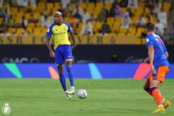 لقاء سابق بين الفريقين