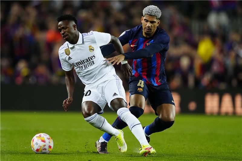 كلاسيكو سابق بين ريال مدريد وبرشلونة