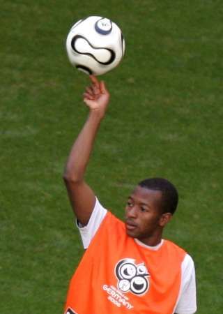 2006-06-18t165908z_01_wccha116_rtridsp_2_sport-soccer-world