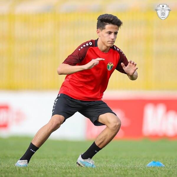 عبيدة النمارنة