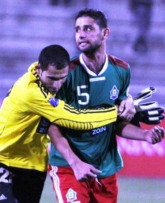 عبد الفتاح اثناء محاولته التهجم على الحكم