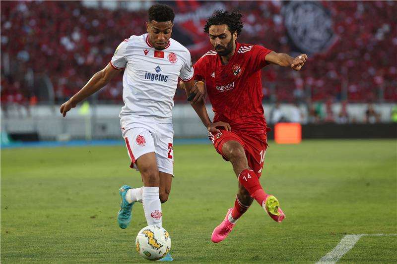 حسين الشحات أحد المرشحين