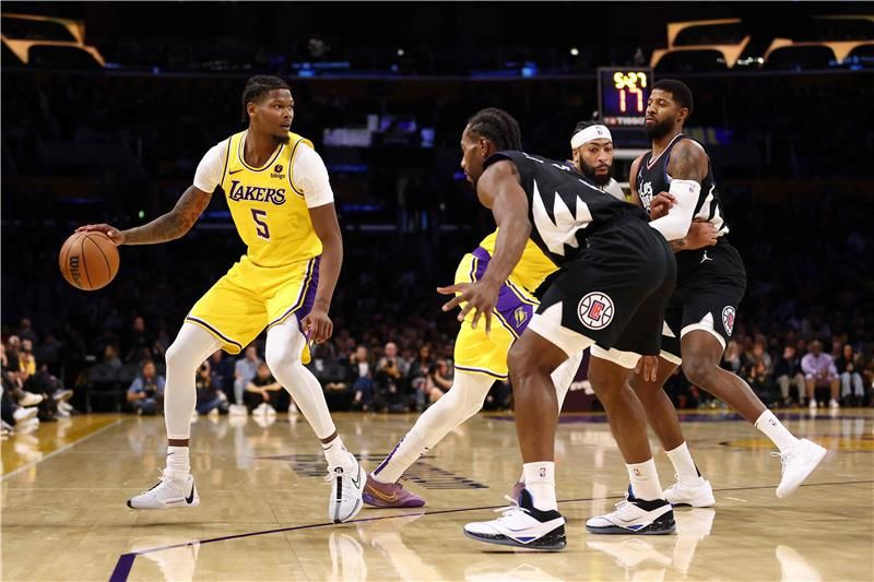 من مباراة لوس أنجليس ليكرز ولوس أنجليس كليبرز