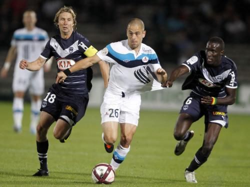 2011-09-20t203053z_01_bdx09_rtridsp_3_soccer-france_reuters