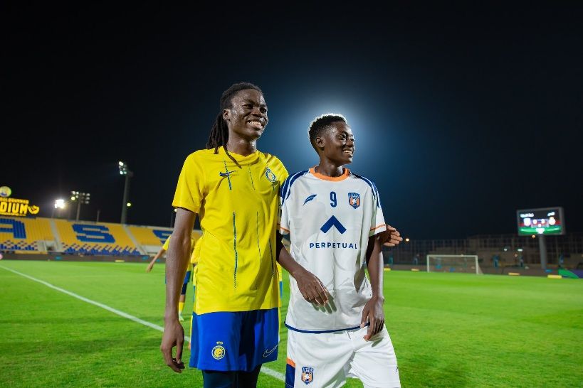 إنيكيا كاسونجا وكلارا لوفانجا