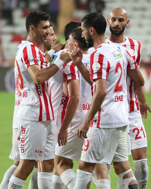 أنطاليا سبور (نقلا عن حساب القريق علي x)