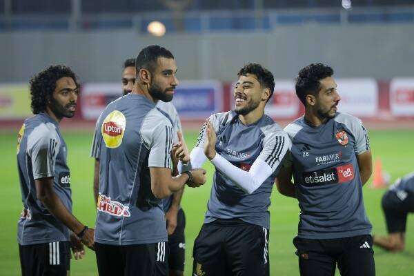 عمرو السولية في تدريبات الأهلي