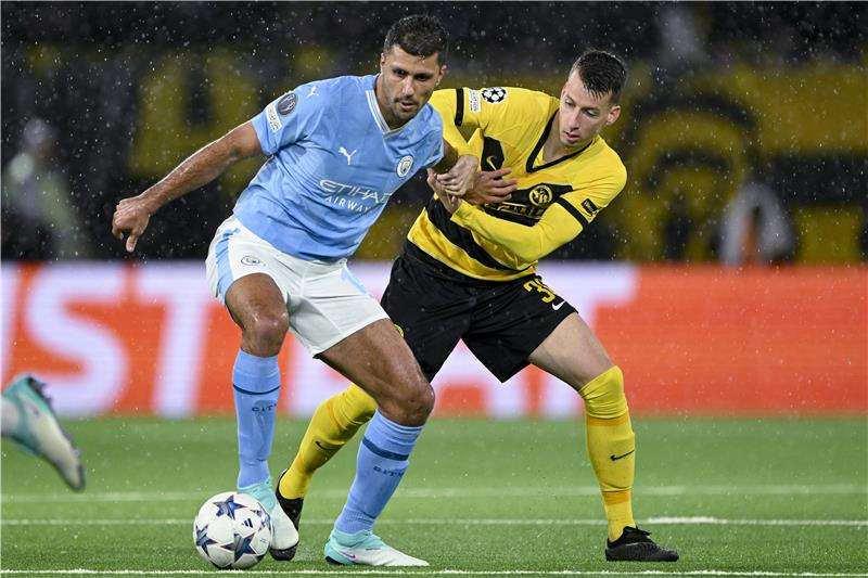 من لقاء الذهاب بين السيتي يونج بويز