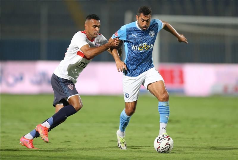 لقاء سابق بين الفريقين