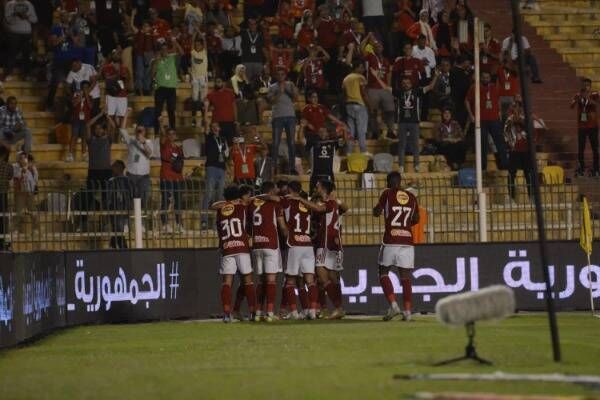 لاعبو الأهلي