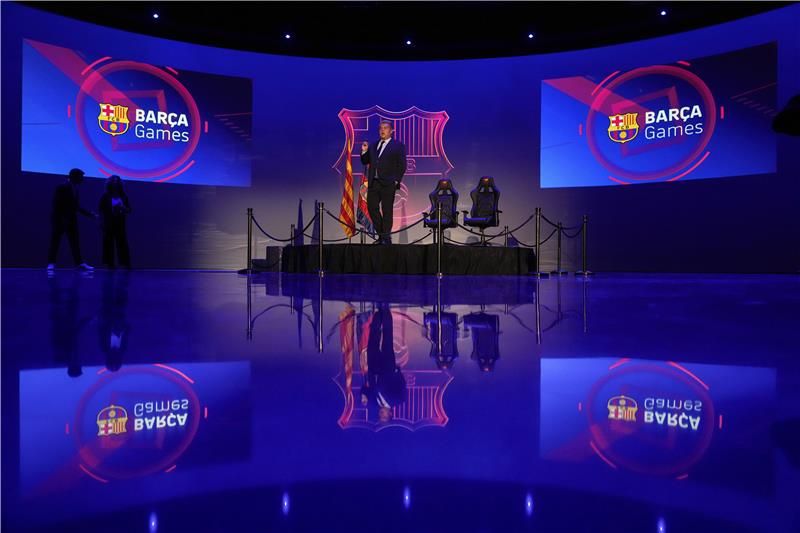 لابورتا يكشف عن المنصة