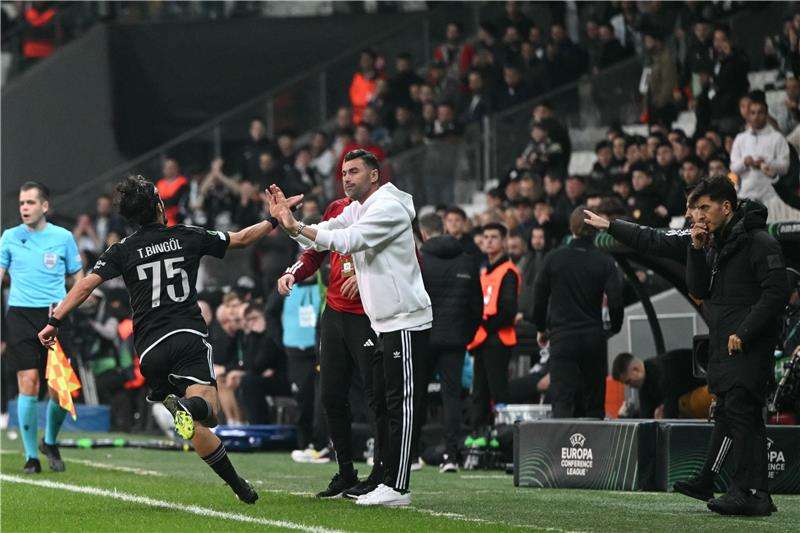 20231109-afp_342z8t8_afp