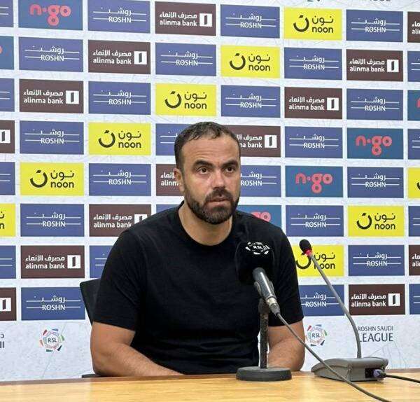 يوسف المناعي