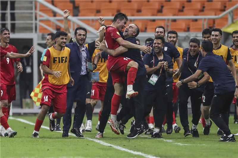 فرحة لاعبي منتخب إيران