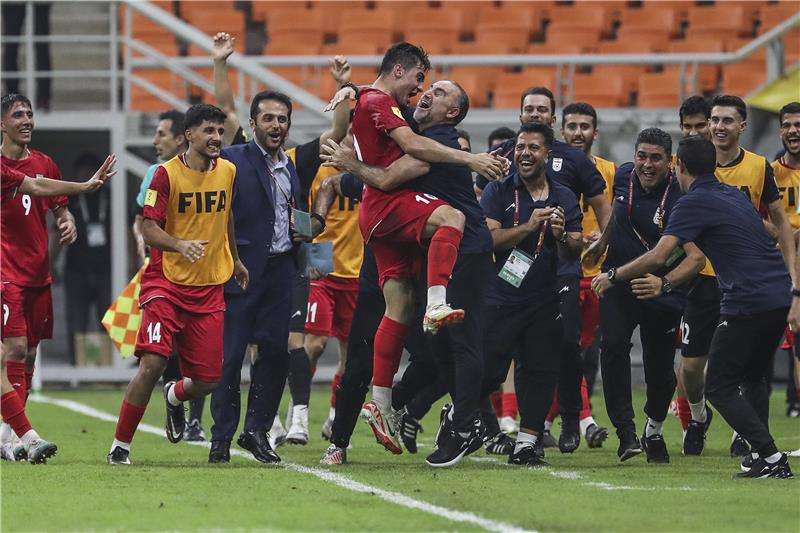 فرحة لاعبي منتخب إيران