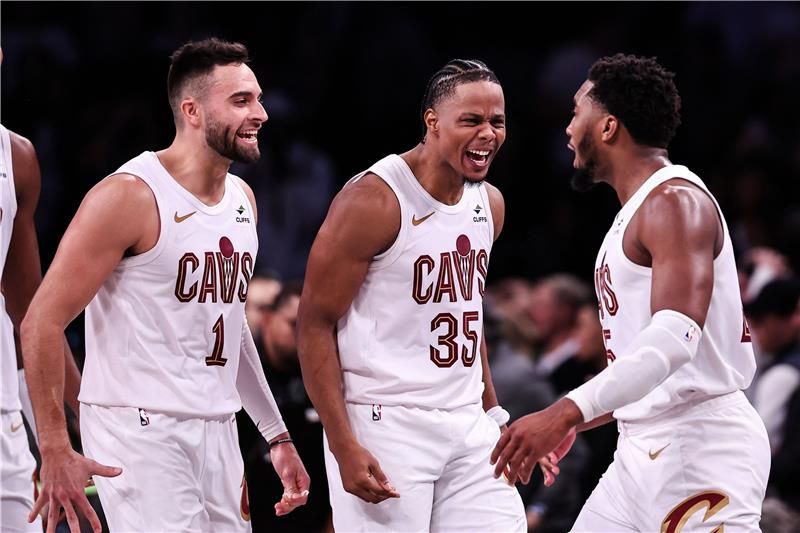 لاعبو كليفلاند كافالييرز