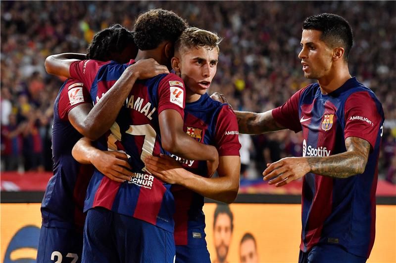 لاعبو برشلونة