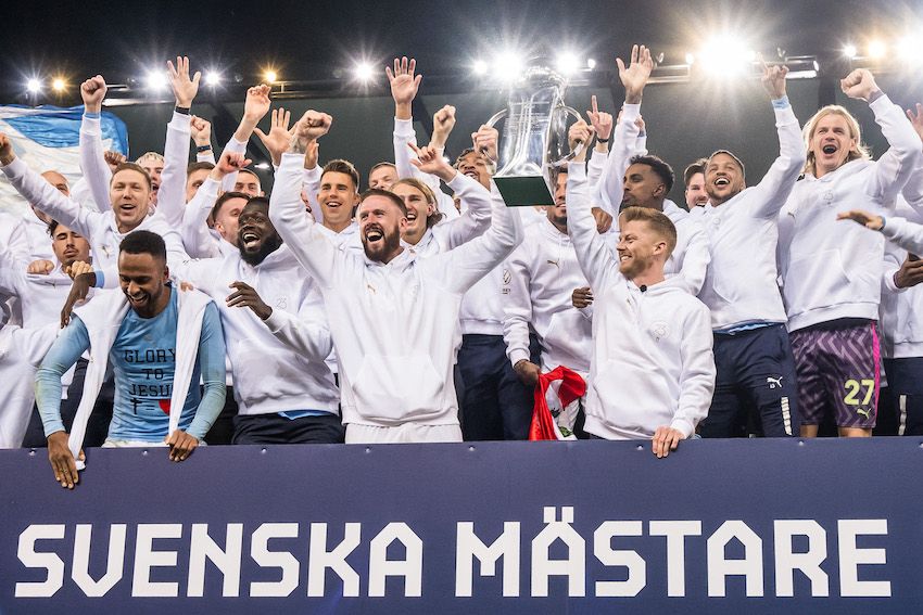 من مراسم التتويج