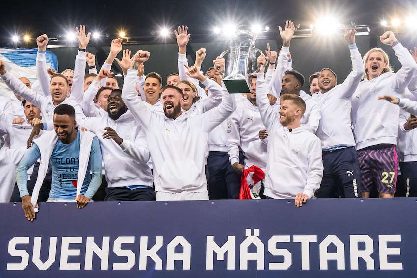 من مراسم التتويج