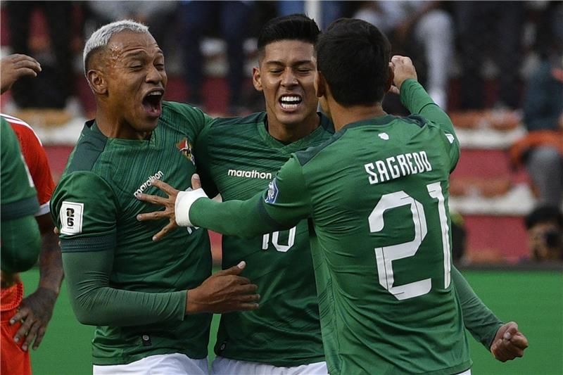 فرحة لاعبي بوليفيا