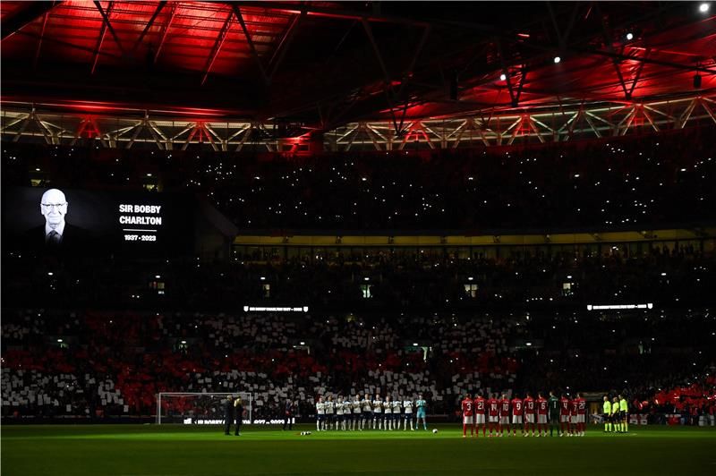 جانب من تكريم السير بوبي تشارلتون