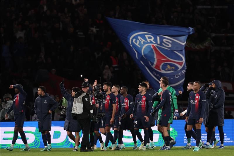 لاعبو باريس سان جيرمان