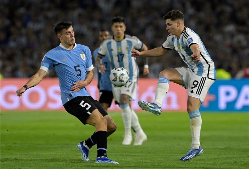 مانويل أوجارتي من مواجهة الأرجنتين