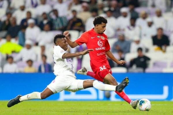 من لقاء سابق بين العين وشباب الأهلي