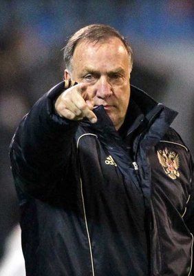 ديك ادفوكات مدرب منتخب روسيا لكرة القدم