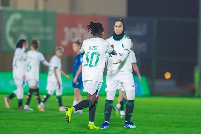 لاعبات الأهلي بعد الانتصار على البيرق