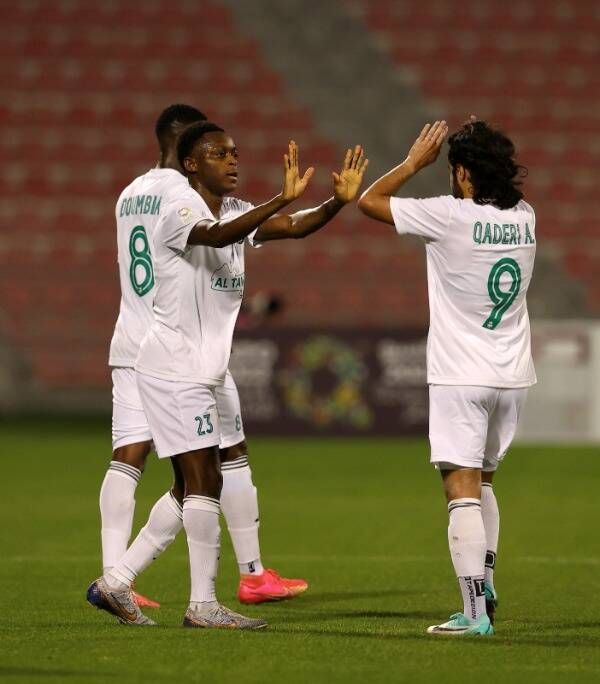 لاعبو الأهلي