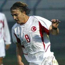 صاحب هدف الفوز جانير إركين