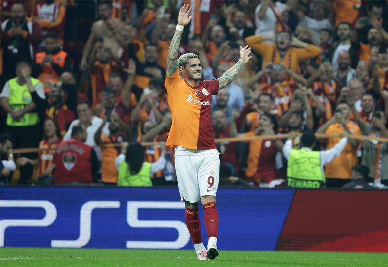 ماورو إيكاردي