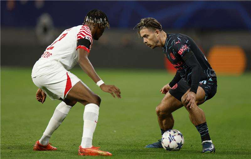 لقاء سابق بين الفريقين