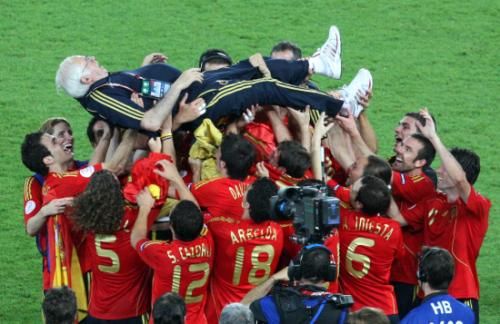 2008-06-29t212454z_01_euro393_rtrnsrp_0_soccer-euro-_reuters