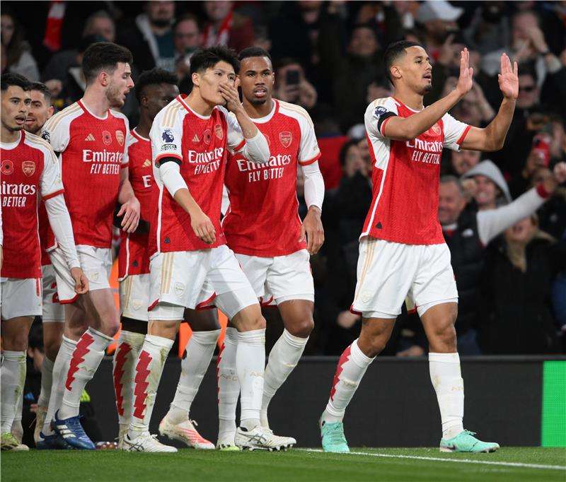 لاعبو آرسنال