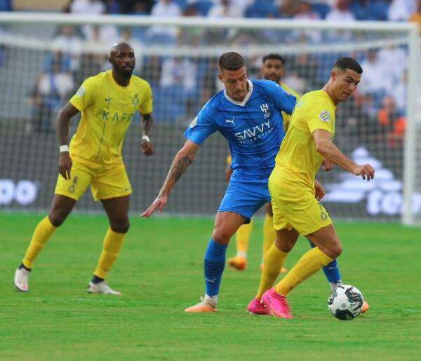 ديربي سابق بين الهلال والنصر