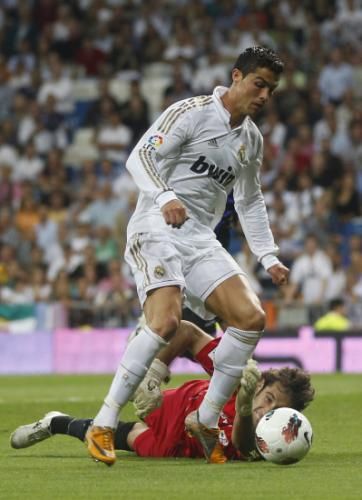 2011-09-24t194835z_01_sps11_rtridsp_3_soccer-spain_reuters