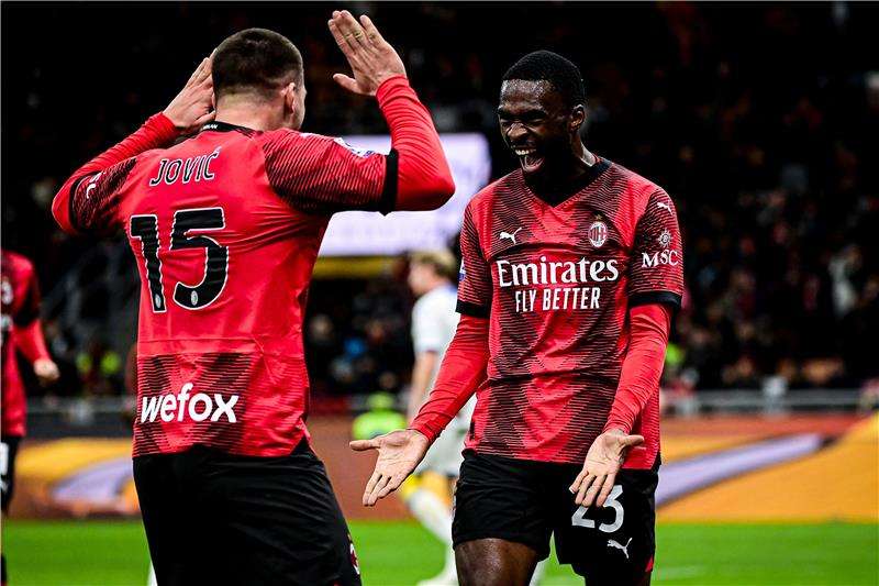 فرحة لاعبي ميلان