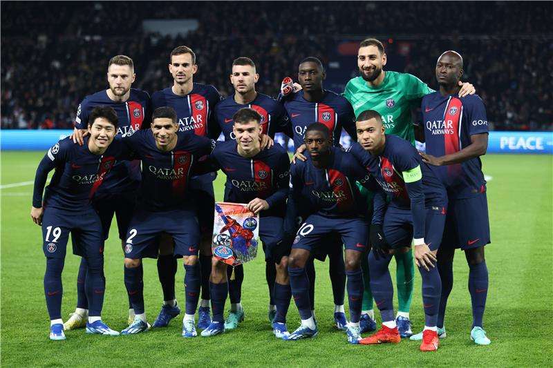 لاعبو باريس سان جيرمان