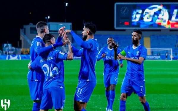 لاعبو الهلال