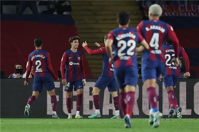 لاعبو برشلونة