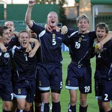 فرحة اسكوتلندية بالتاهل