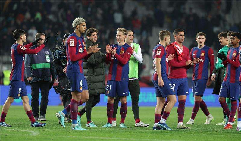 لاعبو برشلونة