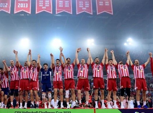 فريق أولمبياكوس للكرة الطائرة