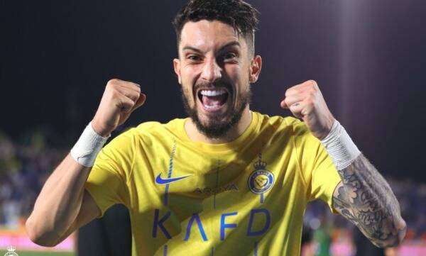 البرازيلي أليكس تيليس