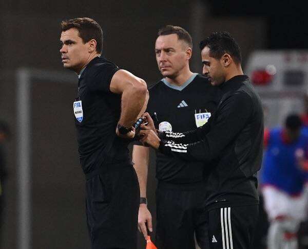 حكم المباراة